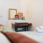 Oma Im Haus In Der Mitte By Interhome *