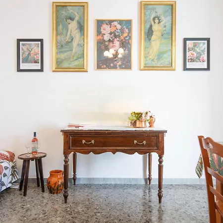 Oma Im Haus In Der Mitte By Interhome *
