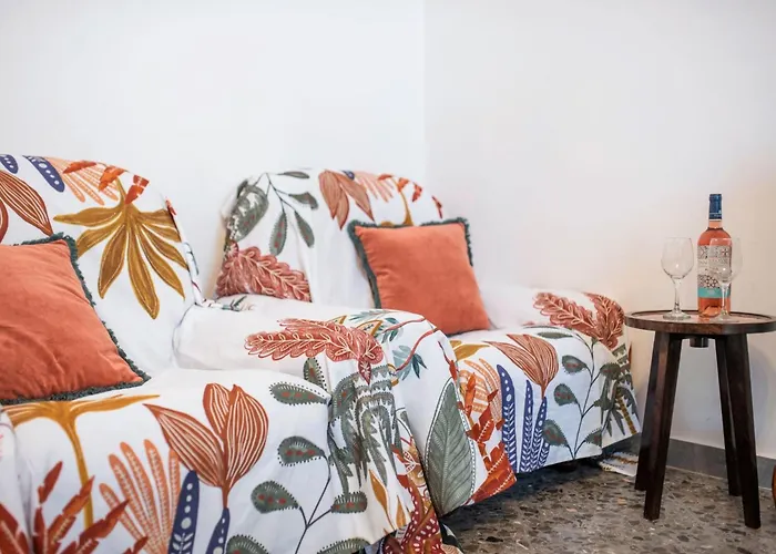 Oma Im Haus In Der Mitte By Interhome